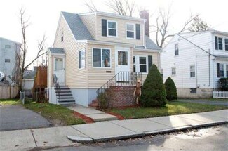 27 Wesmur Rd, Malden, MA 02148