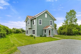 39 Farm Pond Cir, Freeville, NY 13068