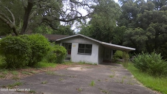 5826 Saint Benedict Ave, Pensacola, FL 32503