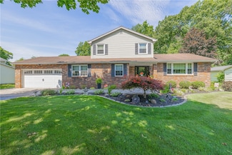 25 Sunset Trail, Fairport, NY 14450