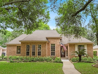 3010 W Steepbank Cir, Sugar Land, TX 77479
