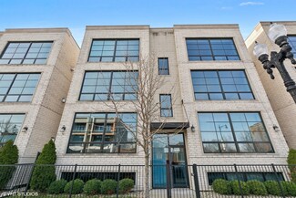 2453 W Irving Park Rd Unit 2W, Chicago, IL 60618