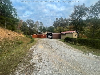 1401 Ashford Nellis Rd, Ashford, WV 25009