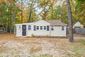 30 Willow St, Waretown, NJ 08758