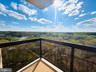 309 Yoakum Pkwy Unit 1415, Alexandria, VA 22304