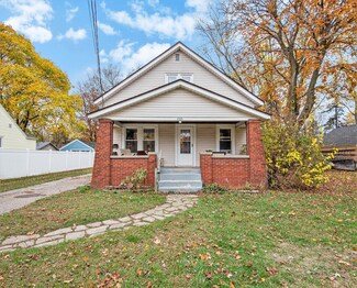 2431 Meyer Ave SW, Wyoming, MI 49519