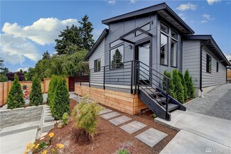 8152 14th Ave SW, Seattle, WA 98106
