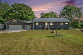 2480 S 148th Ave, Hesperia, MI 49421