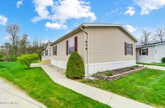 579 Waterview Cir, Lima, OH 45804