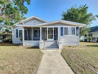 319 E Johnson Ave, Lake Wales, FL 33853