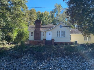 806 Company St, Wetumpka, AL 36092