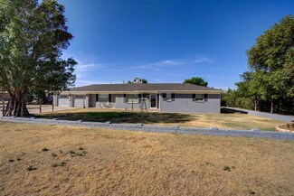 1343 State Highway 194, Plainview, TX 79072