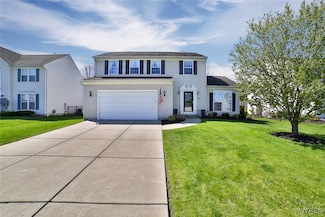 2224 Hunters Hollow Ln, Lake View, NY 14085
