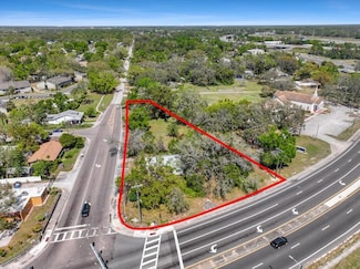 9002 Temple Terrace Hwy, Temple Terr, FL 33637