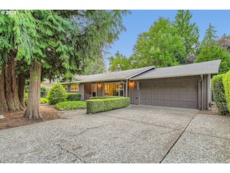 4421 Upper Dr, Lake Oswego, OR 97035