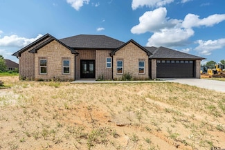 636 Prince Ln, Tyler, TX 75704