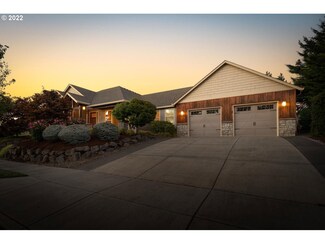 12507 NW 50th Dr, Vancouver, WA 98685