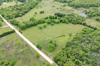 2525 Cr 2200, Caney, KS 67333