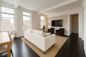 405 W 23rd St Unit 8E, New York, NY 10011