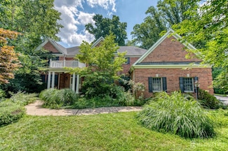 3 Owls Way, Lawrence Township, NJ 08648