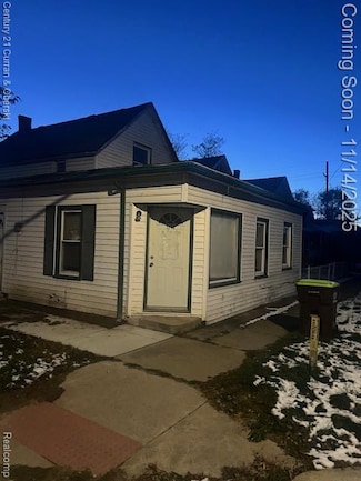 1270 E 1st St, Monroe, MI 48161