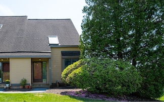 17 Savage Ct, Pembroke, NH 03275