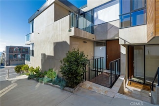 1310 Manhattan Ave, Manhattan Beach, CA 90266