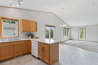 322 Sunfish Ct, Winsted, MN 55395