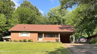 808 Flicker Dr, Dyersburg, TN 38024