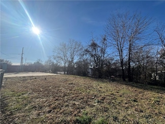 1729 Richmond Ave, Kansas City, KS 66104