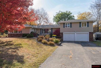 113 113 Capri Dr, Mankato, MN 56001