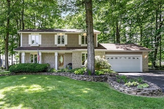 8741 Ramblewood Ct, Pickerington, OH 43147