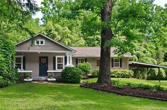 116 Rhododendron Dr, Hendersonville, NC 28739