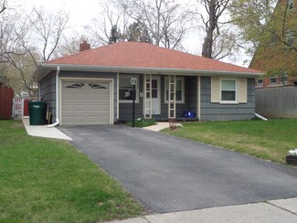 626 N Elmwood Ave, Waukegan, IL 60085