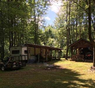 902 Deckards Run Rd, Utica, PA 16362