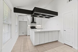 10923 Drakeland Dr, Humble, TX 77396