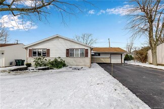 58 Fairview Dr, Depew, NY 14043