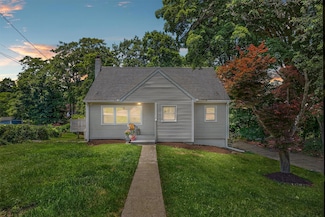 26 Helena Ave, Mohegan Lake, NY 10547