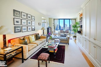 2 Columbus Ave Unit 24A, New York, NY 10023
