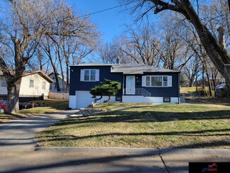5209 N 48th St, Omaha, NE 68104