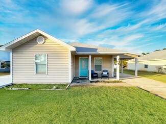 105 Monroe Ct, Port Saint Joe, FL 32456