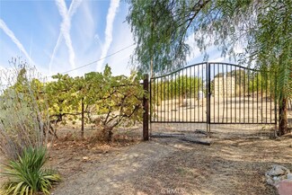 53121 Smith Rd, Bradley, CA 93426