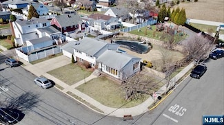 11 Gail Place, Secaucus, NJ 07094