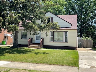 917 E 214th St, Cleveland, OH 44119