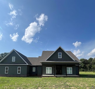 2203 Old MacOn Rd, Montrose, GA 31065