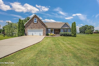 1707 Brookview Dr, Dandridge, TN 37725