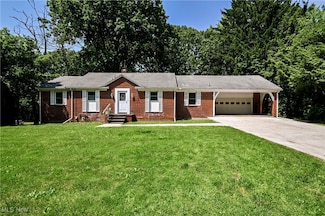 1643 13th St SW, Akron, OH 44314