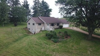 6032 Pine Knob Rd, Lancaster, WI 53813