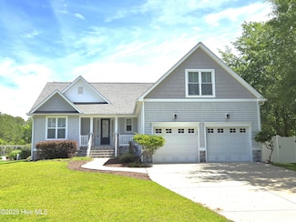 105 Argosy Dr, New Bern, NC 28560