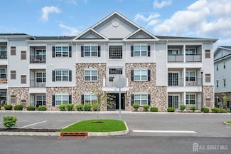 915 Vanderbergh, Monroe, NJ 08831